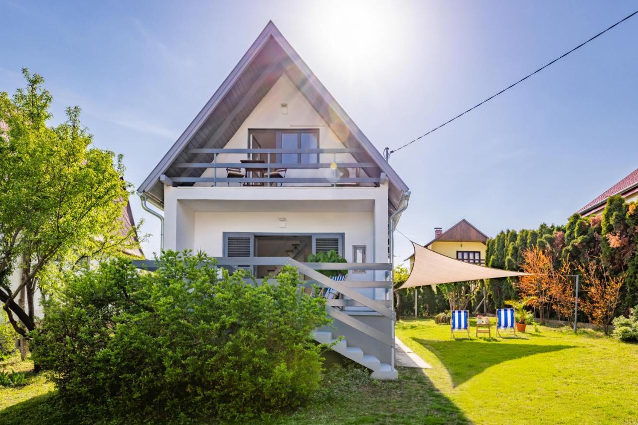 Madarasz 5 Deluxe Vendeghaz Villa Balatonalmádi Buitenkant foto